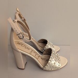 Sam Edelman Yaria 2 Pearl Embellishment & Scallop Detailing Heeled Sandal Sz 6.5